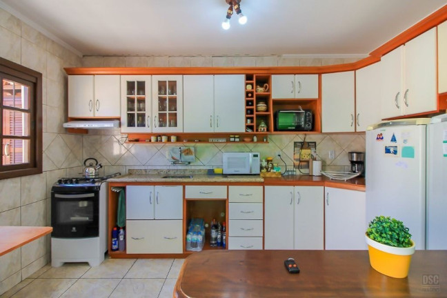 Imagem Casa com 3 Quartos à Venda, 198 m² em Cavalhada - Porto Alegre Imagem Casa com 3 Quartos à Venda, 198 m² em Cavalhada - Porto Alegre