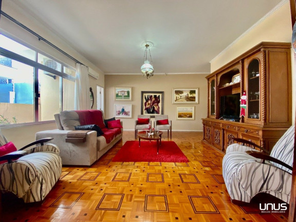 Imagem Casa com 6 Quartos à Venda, 500 m² em Capoeiras - Florianópolis Imagem Casa com 6 Quartos à Venda, 500 m² em Capoeiras - Florianópolis