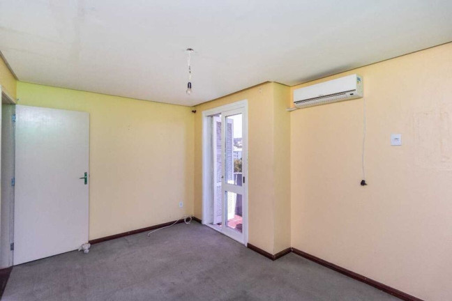 Imagem Imóvel com 2 Quartos à Venda, em Camaquã - Porto Alegre Imagem Imóvel com 2 Quartos à Venda, em Camaquã - Porto Alegre