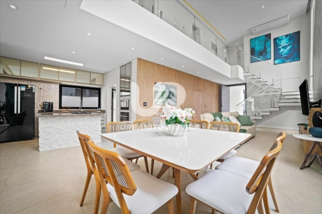 Imagem Casa com 5 Quartos à Venda, 337 m² em Riviera | Módulo 24 - Bertioga Imagem Casa com 5 Quartos à Venda, 337 m² em Riviera | Módulo 24 - Bertioga