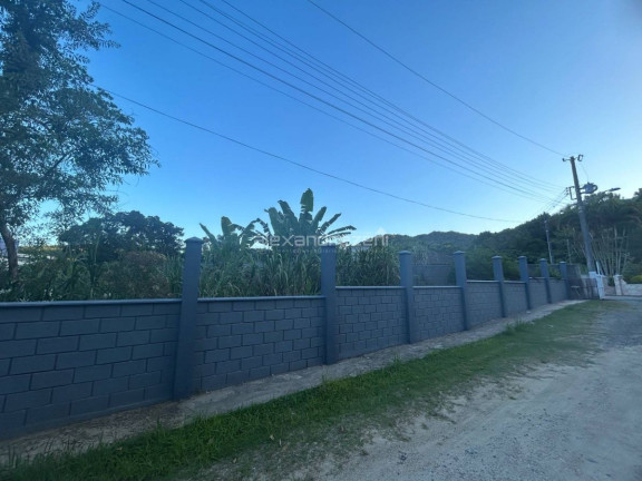 Imagem Terreno à Venda, 15.000 m² em Bombas - Bombinhas Imagem Terreno à Venda, 15.000 m² em Bombas - Bombinhas