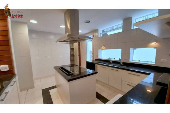 Imagem Casa com 3 Quartos para Alugar, 420 m² em Vila Nova Conceição - São Paulo Imagem Casa com 3 Quartos para Alugar, 420 m² em Vila Nova Conceição - São Paulo