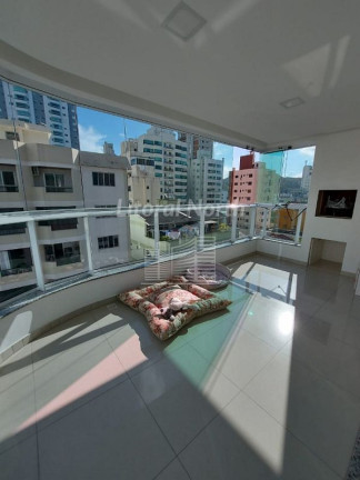 Imagem Apartamento com 3 Quartos à Venda, 115 m² em Centro - Balneário Camboriú Imagem Apartamento com 3 Quartos à Venda, 115 m² em Centro - Balneário Camboriú