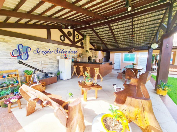 Imagem Casa com 4 Quartos à Venda, 260 m² em Eusébio - Eusébio