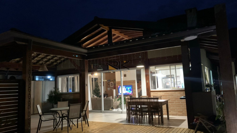 Casa de Condomínio com 4 Quartos à Venda, 207 m² em Horto Florestal - Ubatuba