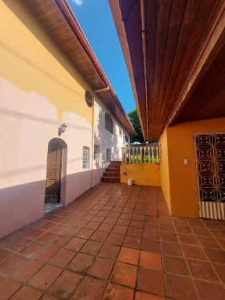 Imagem Casa com 5 Quartos à Venda, 682 m² em Merces - Curitiba