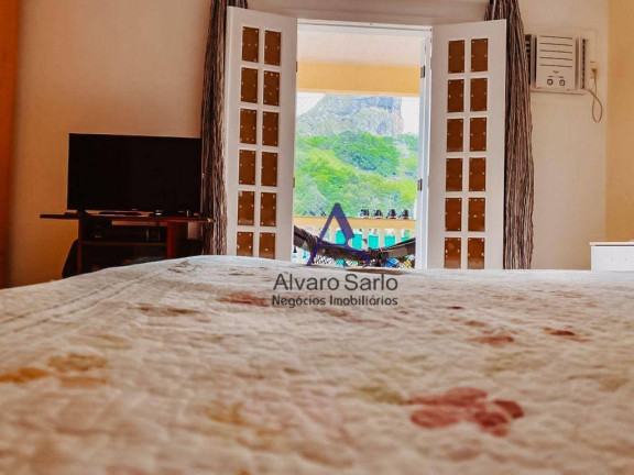 Imagem Casa com 4 Quartos à Venda, 450 m² em Santa Cecília - Vitória Imagem Casa com 4 Quartos à Venda, 450 m² em Santa Cecília - Vitória
