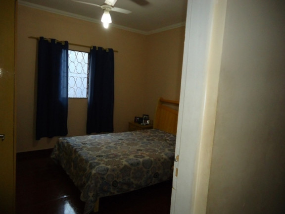 Imagem Casa com 4 Quartos à Venda, 250 m² em Pq. Dos Principes - Jacareí Imagem Casa com 4 Quartos à Venda, 250 m² em Pq. Dos Principes - Jacareí