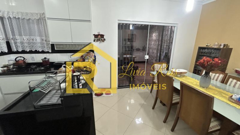 Imagem Casa com 3 Quartos à Venda, 130 m² em Jardim Mariléa - Rio Das Ostras Imagem Casa com 3 Quartos à Venda, 130 m² em Jardim Mariléa - Rio Das Ostras