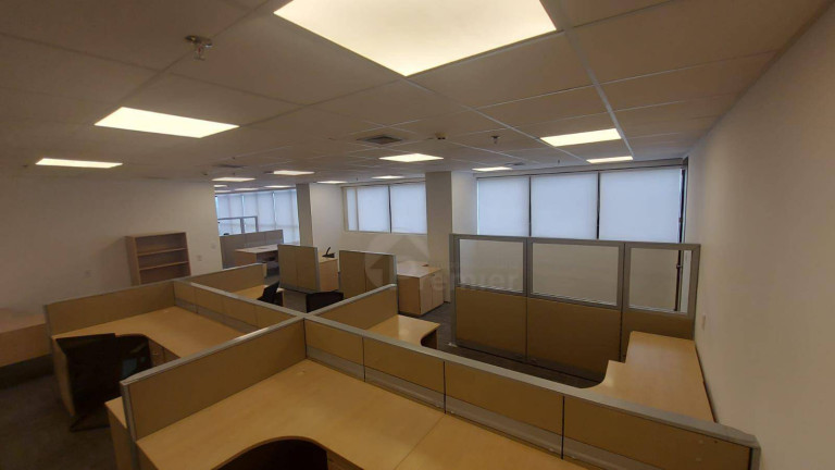 Sala Comercial para Alugar, 322 m² em Vila Homero - Indaiatuba
