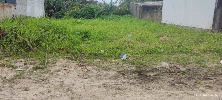 Imagem Terreno à Venda, 350 m² em Bombas - Bombinhas Imagem Terreno à Venda, 350 m² em Bombas - Bombinhas