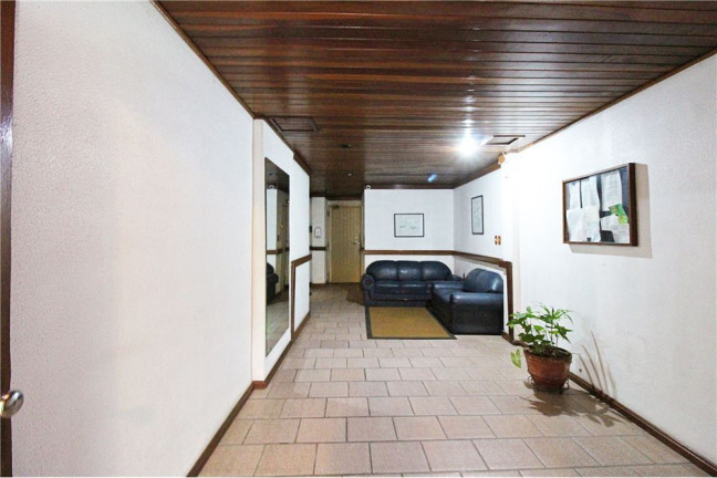 Imagem Imóvel com 1 Quarto à Venda, em Centro Histórico - Porto Alegre Imagem Imóvel com 1 Quarto à Venda, em Centro Histórico - Porto Alegre