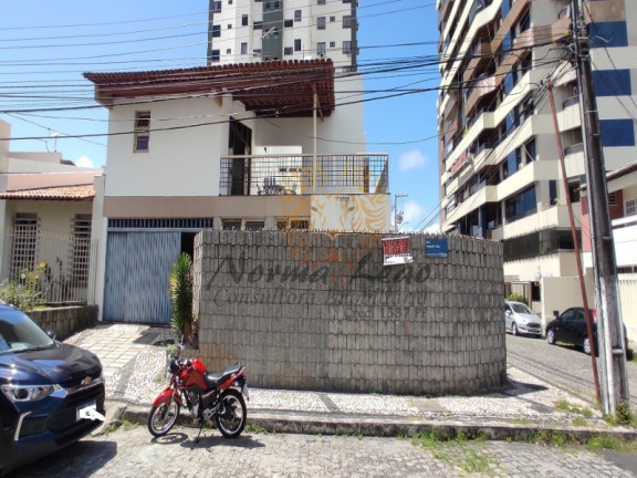Imagem Casa com 4 Quartos à Venda, 260 m² em Treze De Julho - Aracaju Imagem Casa com 4 Quartos à Venda, 260 m² em Treze De Julho - Aracaju