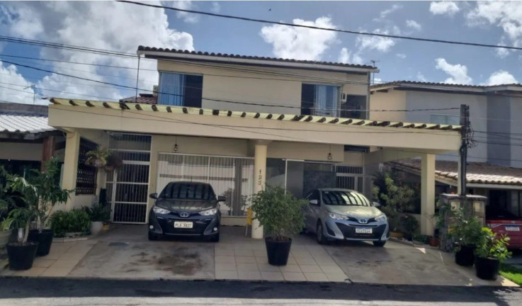 Casa com 4 Quartos à Venda, 220 m² em Piatã - Salvador