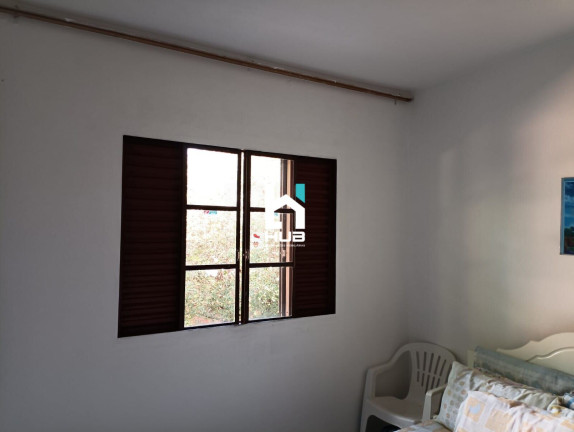 Imagem Casa com 3 Quartos à Venda, 70 m²