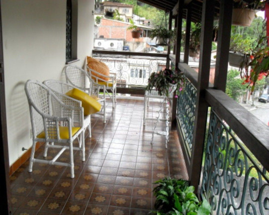 Imagem Casa com 9 Quartos à Venda, 100 m² em Agriões - Teresópolis Imagem Casa com 9 Quartos à Venda, 100 m² em Agriões - Teresópolis
