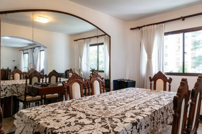 Imagem Apartamento com 4 Quartos à Venda, 233 m² em Campo Belo - São Paulo