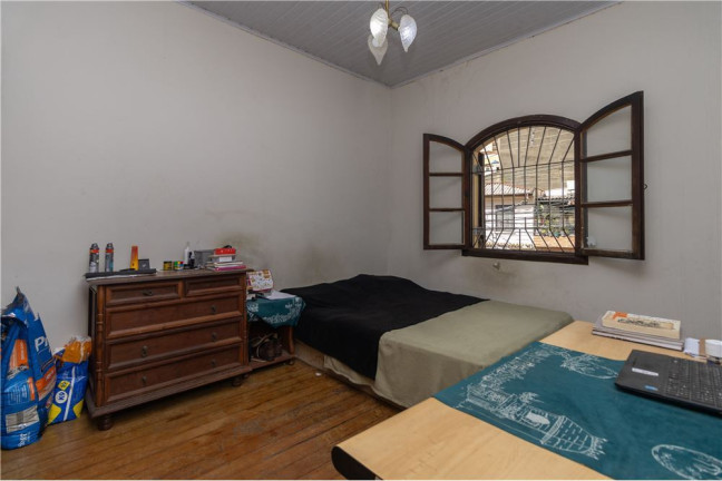 Imagem Casa com 4 Quartos à Venda, em Cambuci - São Paulo Imagem Casa com 4 Quartos à Venda, em Cambuci - São Paulo