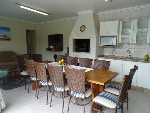 Imagem Casa com 2 Quartos para Alugar ou Temporada, 80 m² em Centro - Porto Belo Imagem Casa com 2 Quartos para Alugar ou Temporada, 80 m² em Centro - Porto Belo