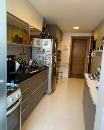Imagem Imóvel com 3 Quartos à Venda, 109 m² em Icaraí - Niterói Imagem Imóvel com 3 Quartos à Venda, 109 m² em Icaraí - Niterói