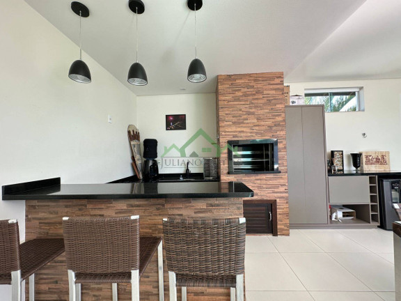 Imagem Casa com 3 Quartos à Venda, 670 m² em Centro - Balneário Barra Do Sul