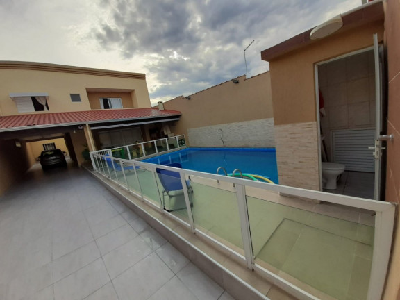 Imagem Casa com 5 Quartos à Venda ou Locação, 350 m² em Vila Loty - Itanhaém Imagem Casa com 5 Quartos à Venda ou Locação, 350 m² em Vila Loty - Itanhaém