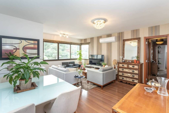 Imagem Imóvel com 3 Quartos à Venda, 90 m² em Cristal - Porto Alegre Imagem Imóvel com 3 Quartos à Venda, 90 m² em Cristal - Porto Alegre