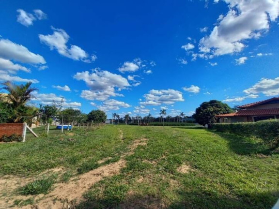 Imagem Terreno à Venda, 1.084 m² em Ninho Verde Ii - Pardinho Imagem Terreno à Venda, 1.084 m² em Ninho Verde Ii - Pardinho