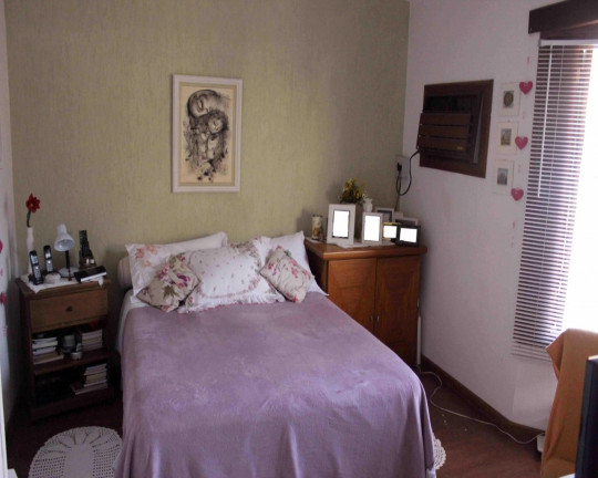 Imagem Casa com 5 Quartos à Venda, 207 m² em Medianeira - Porto Alegre