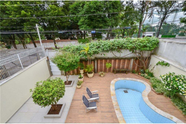 Imagem Casa com 4 Quartos à Venda, 400 m² em Planalto Paulista - São Paulo Imagem Casa com 4 Quartos à Venda, 400 m² em Planalto Paulista - São Paulo