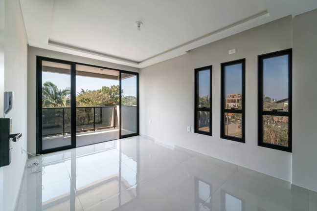 Imagem Imóvel com 2 Quartos à Venda, em Bombinhas - Bombinhas Imagem Imóvel com 2 Quartos à Venda, em Bombinhas - Bombinhas