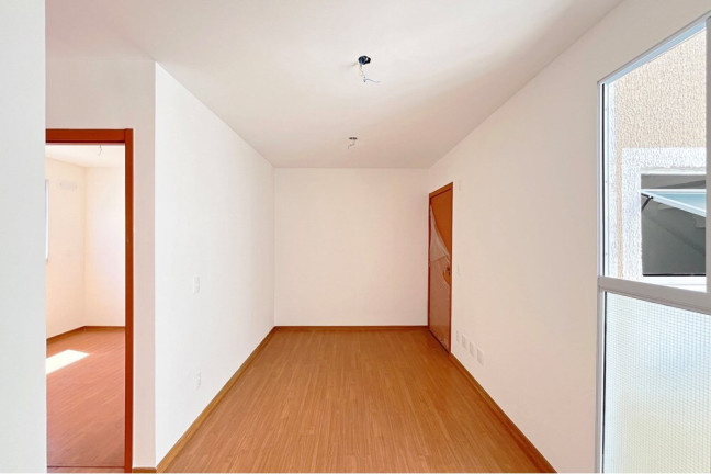Imagem Imóvel com 2 Quartos à Venda, 40 m² em Restinga - Porto Alegre Imagem Imóvel com 2 Quartos à Venda, 40 m² em Restinga - Porto Alegre