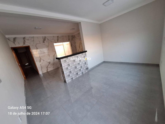 Imagem Casa com 2 Quartos à Venda, 70 m² Imagem Casa com 2 Quartos à Venda, 70 m²