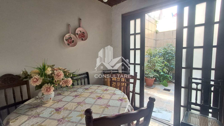Sobrado com 2 Quartos à Venda, 70 m² em Campo Grande - Santos