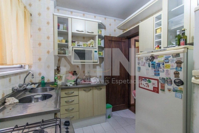 Imagem Apartamento com 3 Quartos à Venda, 140 m² em Centro Histórico - Porto Alegre Imagem Apartamento com 3 Quartos à Venda, 140 m² em Centro Histórico - Porto Alegre