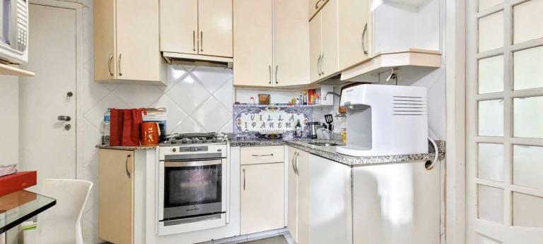 Imagem Apartamento com 3 Quartos à Venda, 90 m² em Laranjeiras - Rio De Janeiro Imagem Apartamento com 3 Quartos à Venda, 90 m² em Laranjeiras - Rio De Janeiro