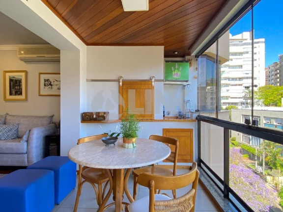 Imagem Apartamento com 3 Quartos à Venda, 140 m² em Moinhos De Vento - Porto Alegre