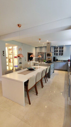 Imagem Apartamento com 3 Quartos à Venda, 206 m² em Atiradores - Joinville
