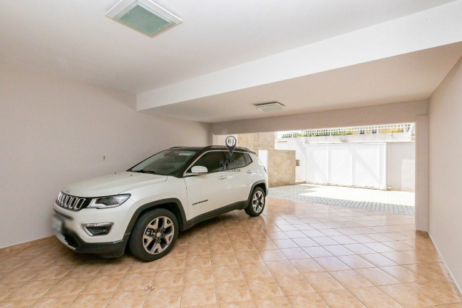 Imagem Casa com 4 Quartos à Venda, 510 m² em Ahú - Curitiba