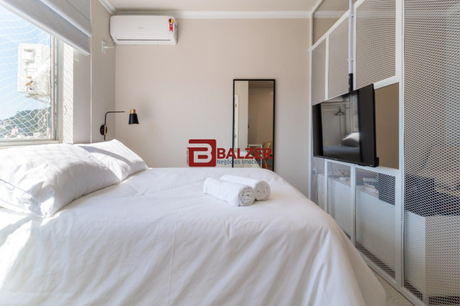 Imagem Apartamento com 1 Quarto à Venda, 54 m² em Centro - Florianópolis Imagem Apartamento com 1 Quarto à Venda, 54 m² em Centro - Florianópolis