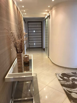 Imagem Apartamento com 3 Quartos à Venda, 380 m² em Centro - Suzano