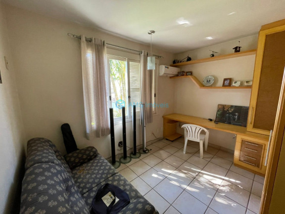 Imagem Sobrado com 3 Quartos à Venda, 225 m² em Niterói - Canoas Imagem Sobrado com 3 Quartos à Venda, 225 m² em Niterói - Canoas