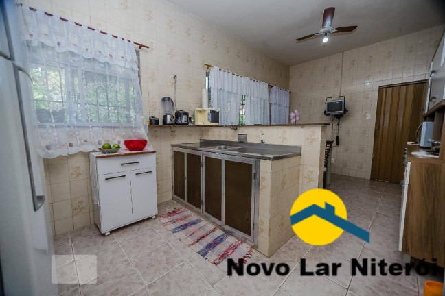 Imagem Casa com 3 Quartos à Venda, 450 m² em Barreto - Niterói Imagem Casa com 3 Quartos à Venda, 450 m² em Barreto - Niterói