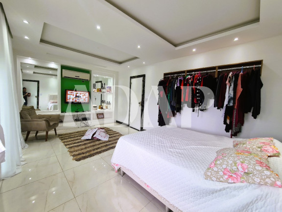 Imagem Casa com 4 Quartos à Venda, 450 m² em Vargem Pequena - Rio De Janeiro