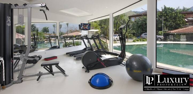 Imagem Imóvel Comercial à Venda, 2.600 m² em Porto Frade - Angra Dos Reis Imagem Imóvel Comercial à Venda, 2.600 m² em Porto Frade - Angra Dos Reis