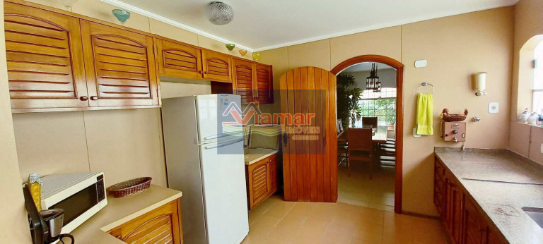 Imagem Casa com 4 Quartos à Venda, 306 m² em Jardim Virgínia - Guarujá Imagem Casa com 4 Quartos à Venda, 306 m² em Jardim Virgínia - Guarujá