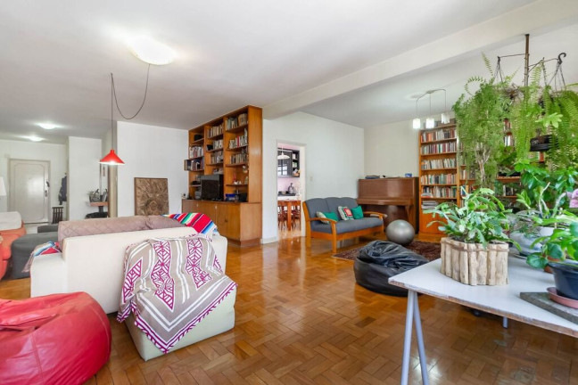 Imagem Imóvel com 3 Quartos à Venda, em Jardim Paulista - São Paulo Imagem Imóvel com 3 Quartos à Venda, em Jardim Paulista - São Paulo