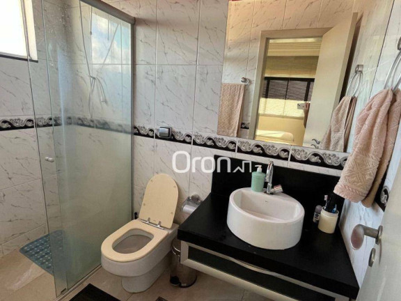 Imagem Sobrado com 3 Quartos à Venda, 260 m² em Portal Do Sol I - Goiânia Imagem Sobrado com 3 Quartos à Venda, 260 m² em Portal Do Sol I - Goiânia