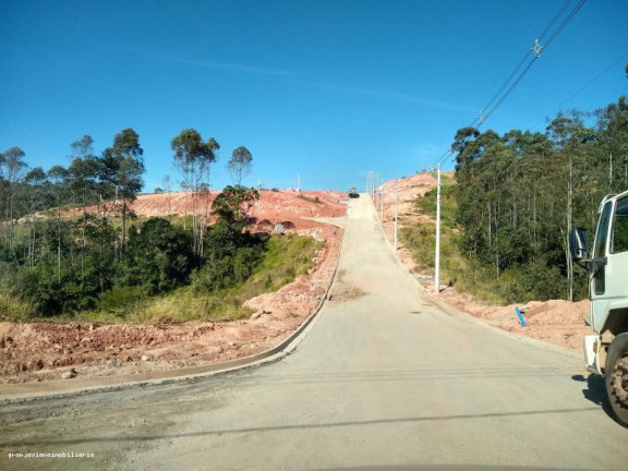 Imagem Terreno à Venda, 132 m² em Veneza - Cotia Imagem Terreno à Venda, 132 m² em Veneza - Cotia