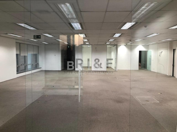 Imóvel Comercial para Alugar, 330 m² em C Moncoes - São Paulo